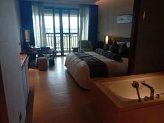 -西双版纳融创皇冠假日度假酒店