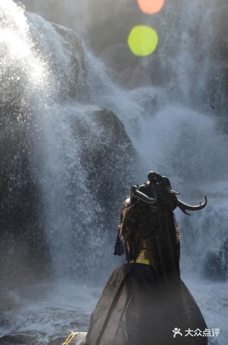 青龙大瀑布图片