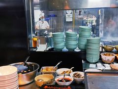 -亮亮面馆(经六路店)