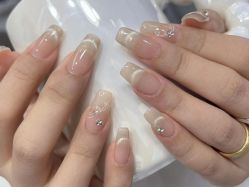 -爱纶美·美甲美睫半永久