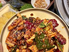 -围炉肉舍•炭烤活鳗•丹东海鲜烤肉(步行街店)