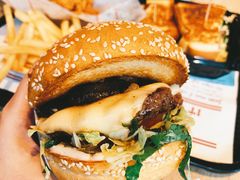 -The Habit Burger Grill 哈比特汉堡(复兴soho店)