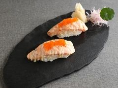 火炙三文鱼手握-寒鰤日式精致料理