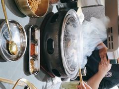 -围炉肉舍•炭烤活鳗•丹东海鲜烤肉(步行街店)