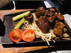 铁锄牛排-穹六人间 people 6(岳阳路店)