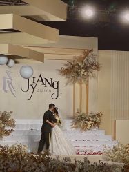 -欣薇婚纱(新源乐汇城店)