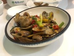 爆炒花甲-琼大师东方烤乳猪(亚特兰蒂斯店)