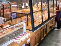 面包甜点陈列柜-Lucky Cloud紫云烘焙(红旗店)