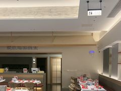 -肥肥虾庄·金牌油焖大虾(汉口城市广场店)