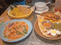 -小小集渔·泰式大排档(太古里香槟店)