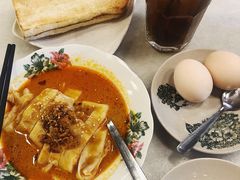 咖喱猪肠粉-何九海南茶店(鬼仔巷店)