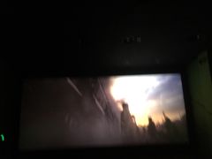 东方列车-天幕新彩云国际影城(激光巨幕店)