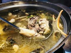 -千岛蚝高压锅生蚝·人参火锅(白云万达店)