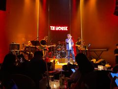 -TZ House音乐现场(来福士中心店)