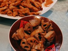 -泉畔人家·老济南经典鲁菜(大明湖店)