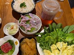 -佬土鹅肠火锅(解放路店)