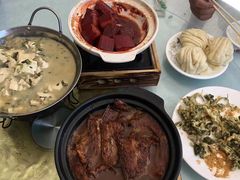 -明月食府(二区干二路店)