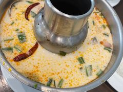 -Chom Cafe and Restaurant