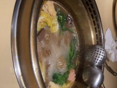 -余欢领鲜火锅(新街口店)