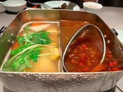 -左庭右院鲜牛肉火锅黑金店(陆家嘴中心店)