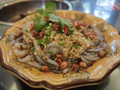 -周老三跷脚牛肉·全牛火锅(非遗传承店)