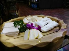 -滇釜火锅·能喝汤的火锅(车公庄店)