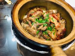 叉烧排骨双拼-红星光发煲仔饭(文海店)