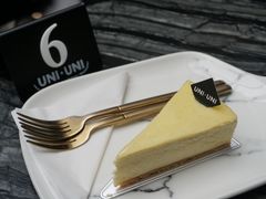 -UNI UNI(环亚凯瑟琳店)