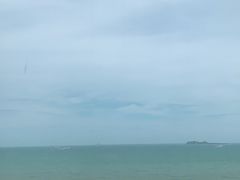 -三亚湾海居铂尔曼度假酒店