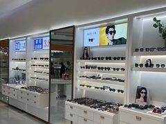 -J-Optical佳视明眼镜·蔡司视觉(青岛金茂览秀城店)