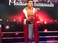 -曼谷杜莎夫人蜡像馆