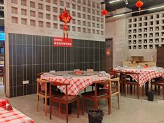 -洪霞餐馆·川菜·鲜货现炒(两江春城店)