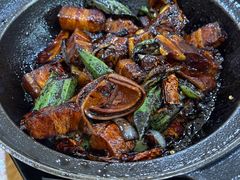 瓦煲干肉骨茶-新记肉骨茶