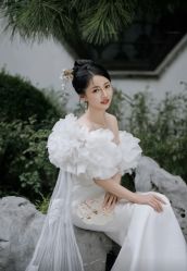 -雪中彩影婚纱摄影·微光艺术中心