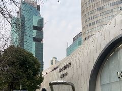 -上海尚嘉中心