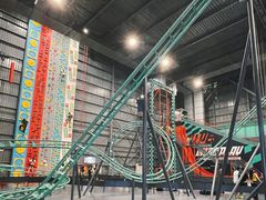 -极限PLAY运动娱乐新世界·团建派对潮玩休闲馆·室内蹦极高空游乐园