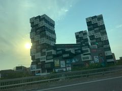 -资和信百货商场