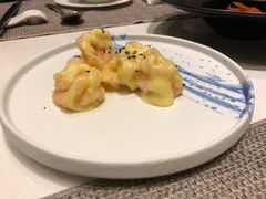 珊汁芝麻虾球-丽晶美庐·玉兰餐厅