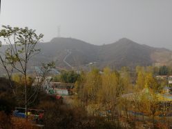 -窦王岭景区游乐场