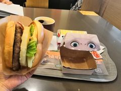 雪人-麦当劳(新洲南路店)