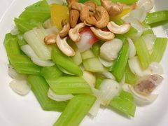 西芹炒百合-采蝶轩