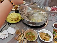 -官塘陈记鱼生·潮汕砂锅粥·潮汕生腌牛肉火锅(潮枫路总店)