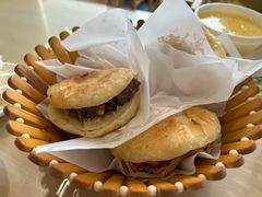 -闫家驴肉老店(华电一校店)