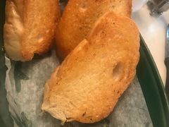蒜香面包-Versailles Restaurant Cuban Cuisine