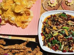 -月亮眼花园餐厅书吧酒吧