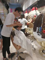 -SoSweet香港专业儿童美发沙龙(IFS国际金融店/春熙路店)