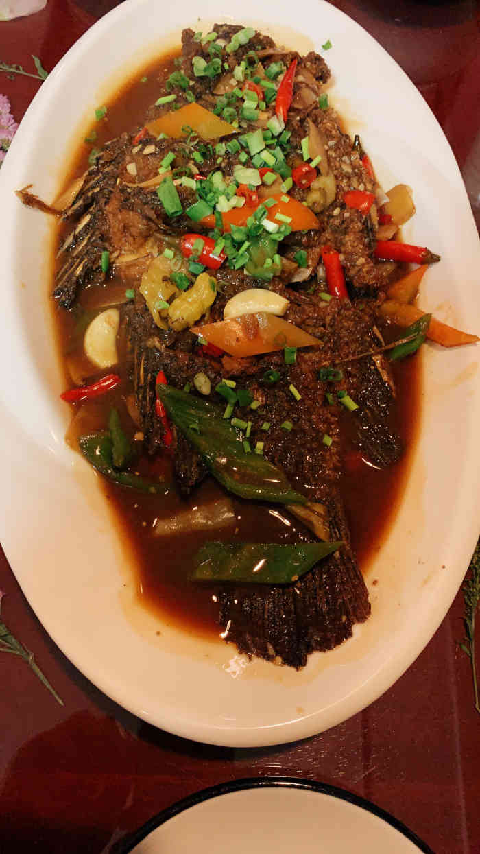 好吃,上菜快,而且还可以看到月亮