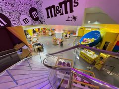 -m豆巧克力世界(上海世茂广场店)