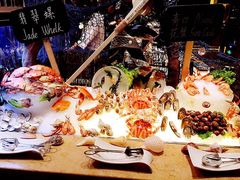 -大中华希尔顿酒店-念自助餐·嗨啤·小龙虾