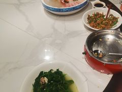 -凤阁楼果木烧鹅(鹤山陈山店)